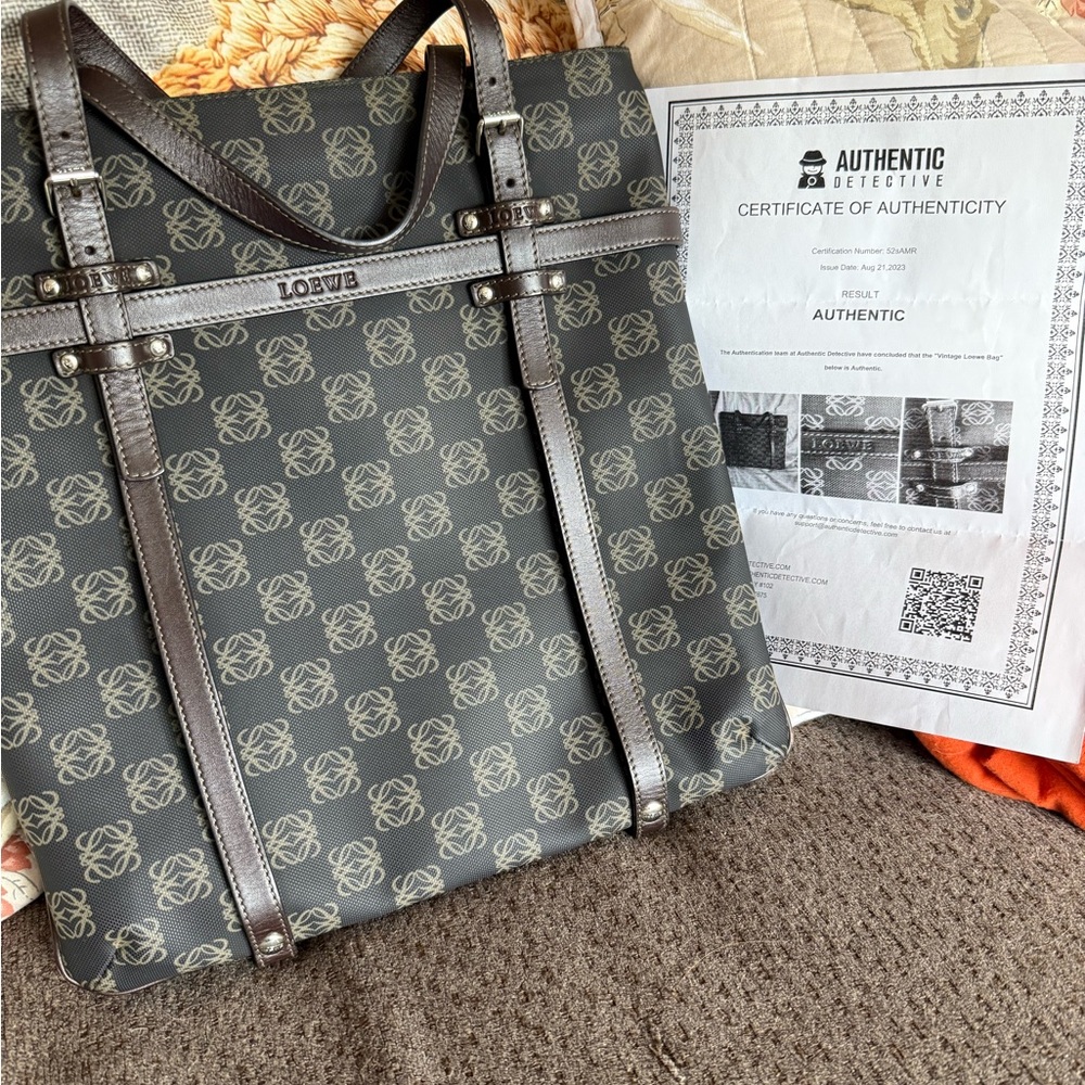 Loewe Brown Anagram tote bag, hand bag, purse with Leather Handles and trim.